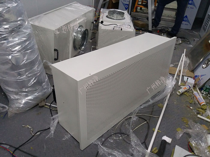 FFU層流罩安裝現(xiàn)場實拍圖 FFU層流罩安裝現(xiàn)場實拍圖