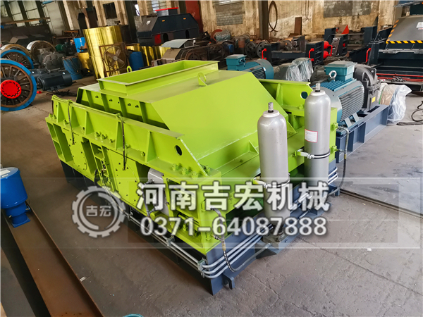 對輥制砂機為什么要用液壓的,哪里有賣的？