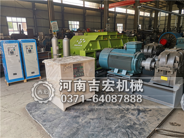 1510對(duì)輥機(jī)每小時(shí)產(chǎn)量多少,有哪些優(yōu)勢(shì)?